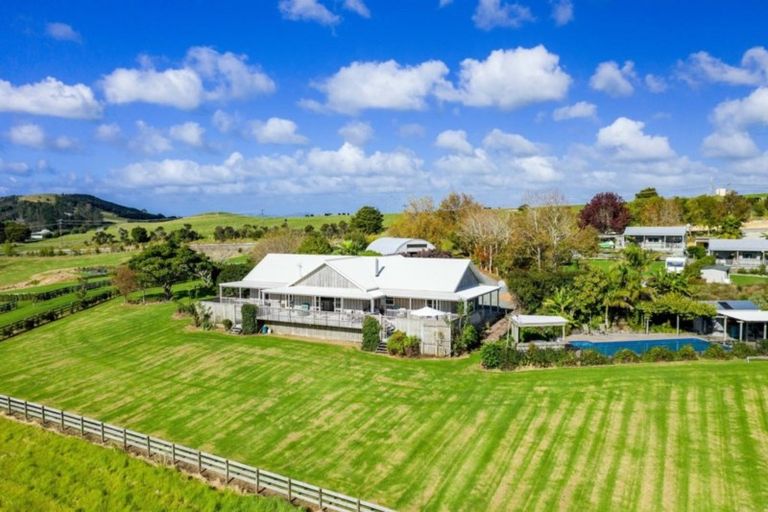 Photo of property in 2306b Cove Road, Mangawhai, 0573