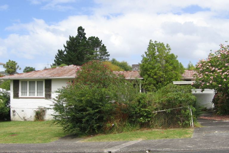 Photo of property in 10 Melba Street, Beach Haven, Auckland, 0626