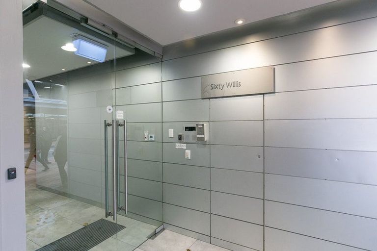Photo of property in Gerondis Bldg Apartments, 201/60 Willis Street, Wellington Central, Wellington, 6011