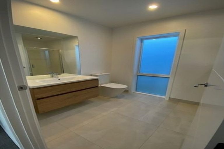 Photo of property in 4 Julie Lane, Papamoa, 3118