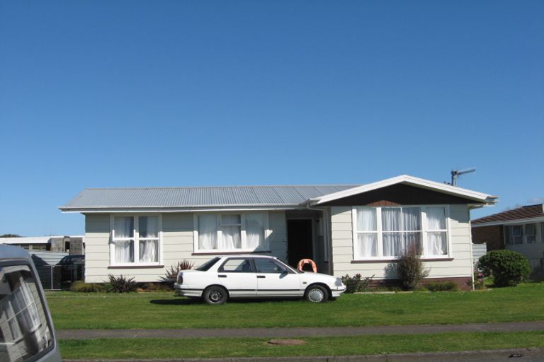 Photo of property in 60 Hinemoa Street, Levin, 5510