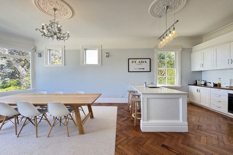 Photo of property in 117 Townsend Road, Miramar, Wellington, 6022