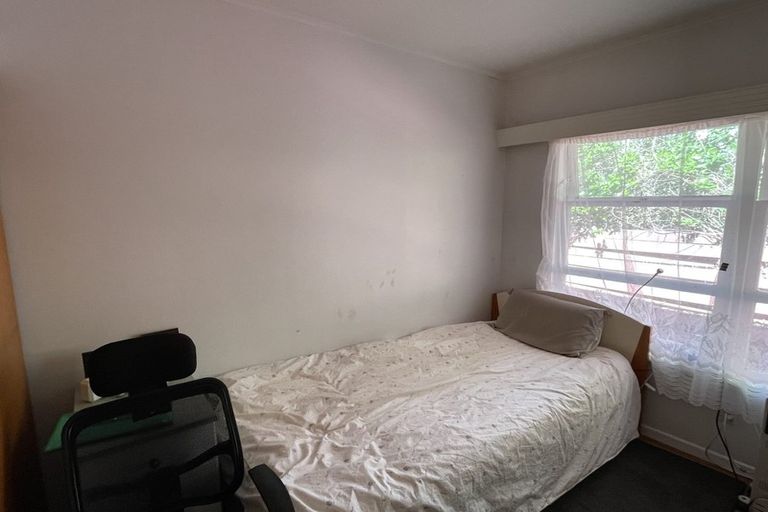 Photo of property in 26 Evelyn Place, Hillcrest, Auckland, 0627