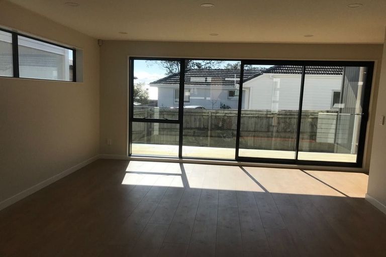 Photo of property in 21c Roseberry Avenue, Birkenhead, Auckland, 0626