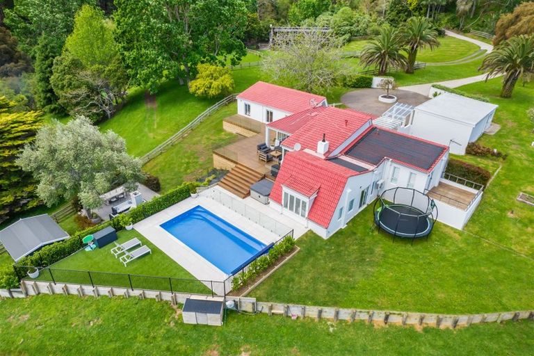 Photo of property in 66 Sandstone Road, Whitford, Manurewa, 2576