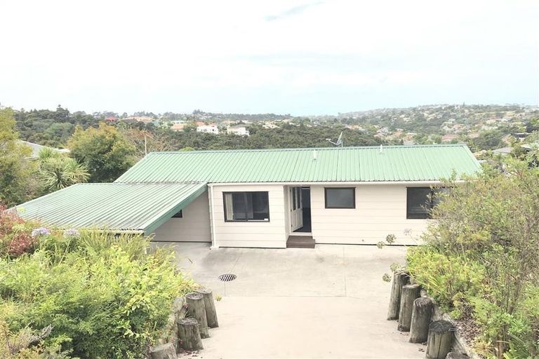 Photo of property in 953 East Coast Road, Torbay, Auckland, 0630