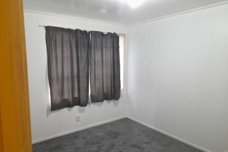 Photo of property in 3/3 Etherton Drive, Weymouth, Auckland, 2103
