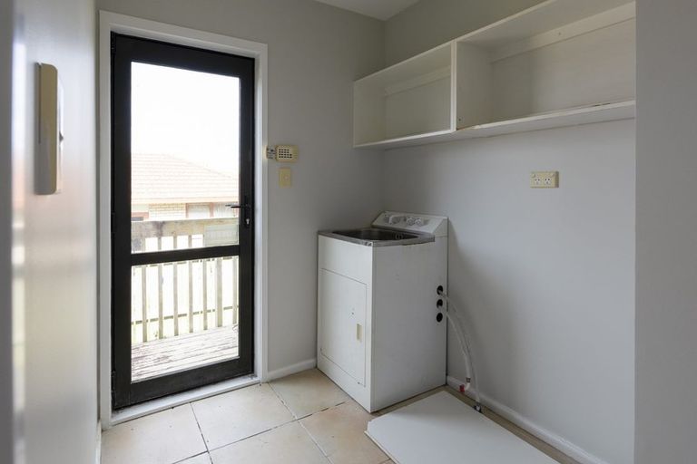 Photo of property in 5a Oakleigh Avenue, Takanini, 2112