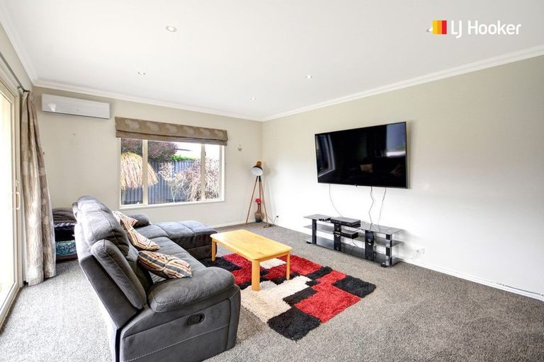 Photo of property in 16 Showgate Crescent, Mosgiel, 9024
