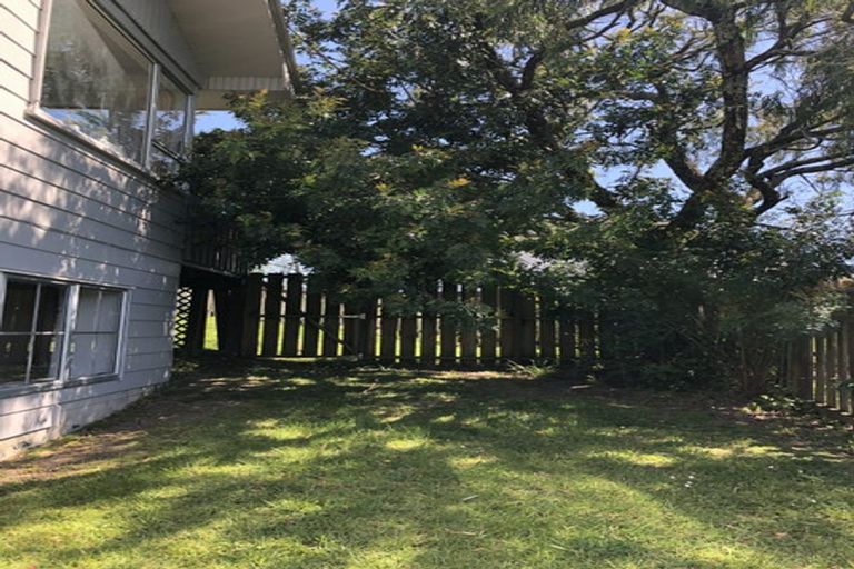 Photo of property in 2/39 Bayview Road, Bayview, Auckland, 0629