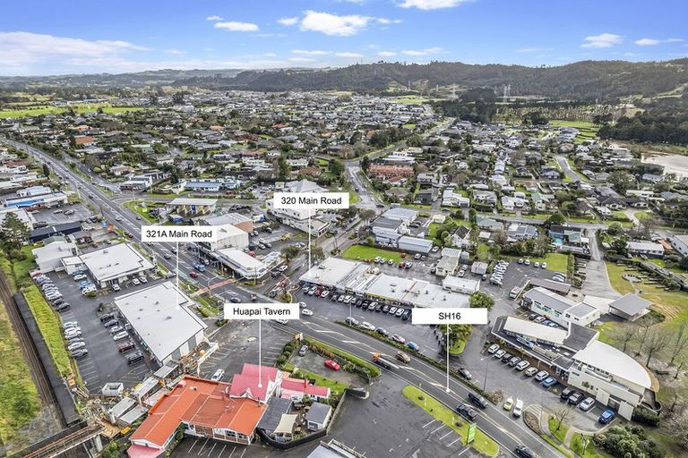 Photo of property in 1/320 Main Road, Tawa, Wellington, 5028