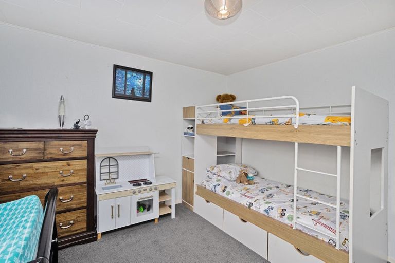 Photo of property in 66 Gloucester Street, Waikiwi, Invercargill, 9810