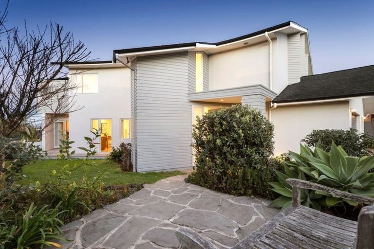 Photo of property in 21 Waimana Avenue, Northcote Point, Auckland, 0627