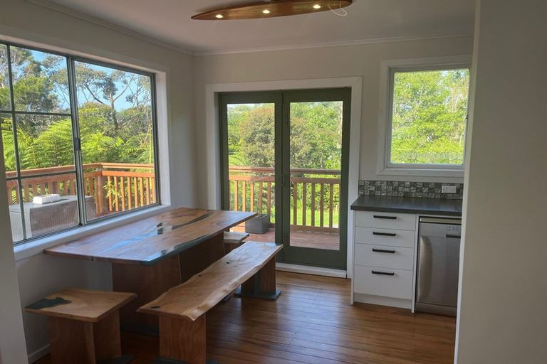 Photo of property in 15 Wiremu Place, Blagdon, New Plymouth, 4310