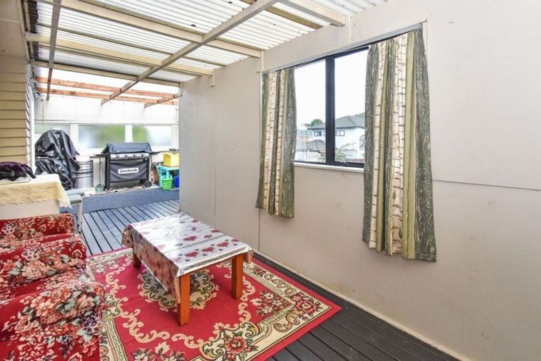 Photo of property in 1/14 Fairview Road, Papatoetoe, Auckland, 2025