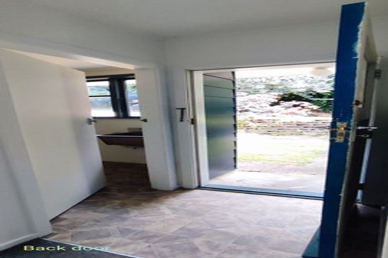 Photo of property in 8 Granby Place, Westown, New Plymouth, 4310