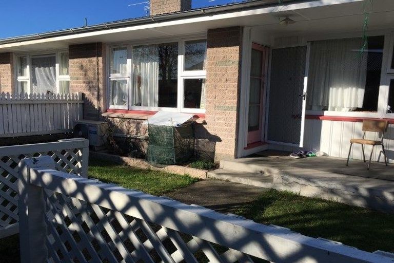 Photo of property in 4/79 Hills Road, Edgeware, Christchurch, 8013