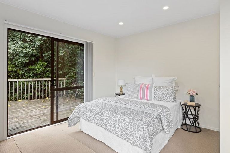 Photo of property in 1/807 East Coast Road, Northcross, Auckland, 0630