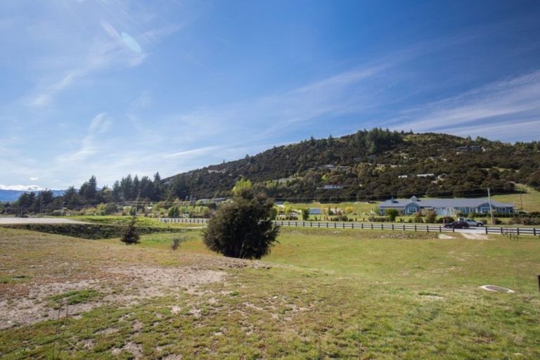 Photo of property in 664 Aubrey Road, Wanaka, 9305