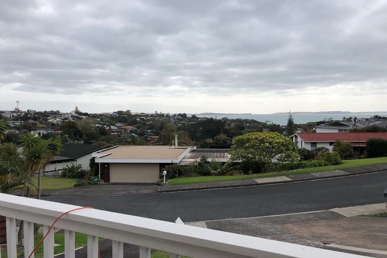 Photo of property in 1/7 Chilton Place, Howick, Auckland, 2014