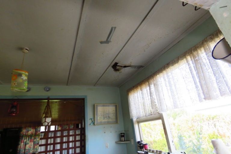 Photo of property in 9 Main Road, Hector, 7822