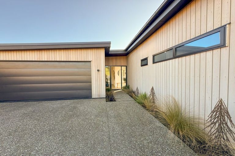 Photo of property in 8 Jocelyn Way, Mosgiel, 9024