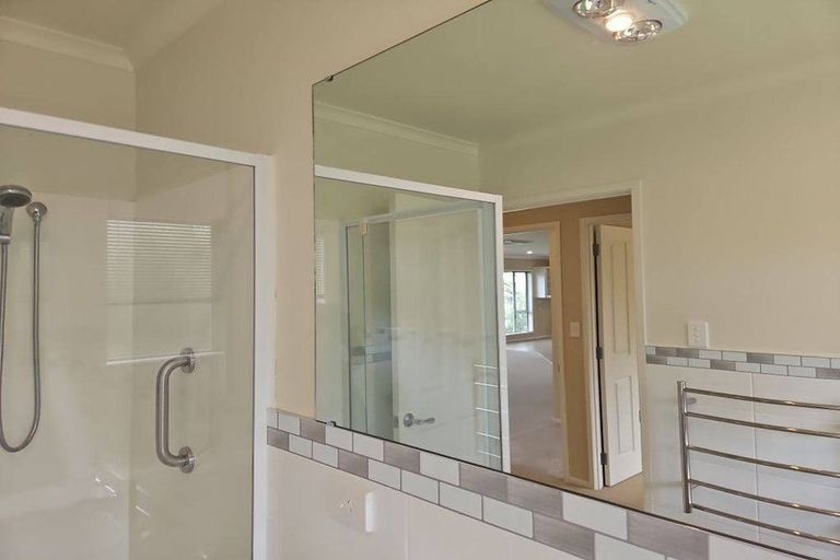 Photo of property in 2 Charlise Place, Onerahi, Whangarei, 0110