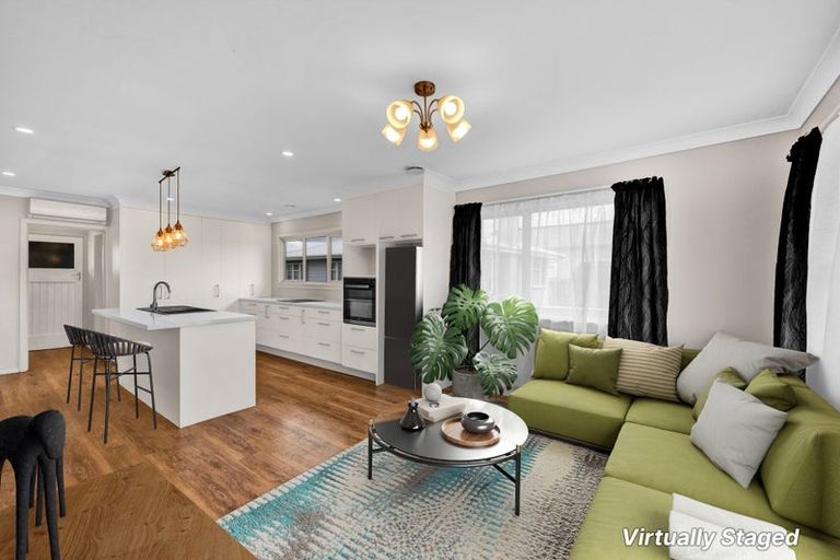 Photo of property in 18 Grey Street, Hawera, 4610