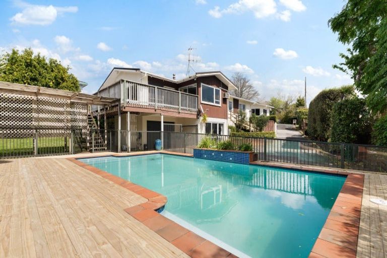 Photo of property in 4 Anzac Road, Pukekohe, 2120