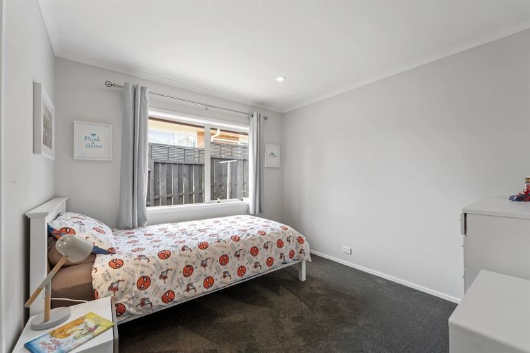 Photo of property in 7 Phoebe Meikle Place, Torbay, Auckland, 0630