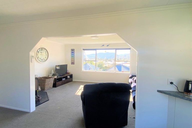 Photo of property in 18 Masters Street, Greymouth, 7805