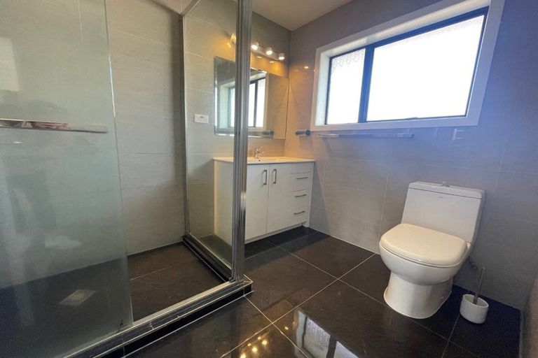 Photo of property in 5 Binda Place, Botany Downs, Auckland, 2010