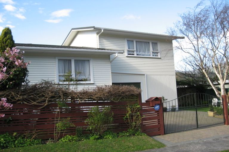 Photo of property in 26 Mcgowan Road, Wainuiomata, Lower Hutt, 5014