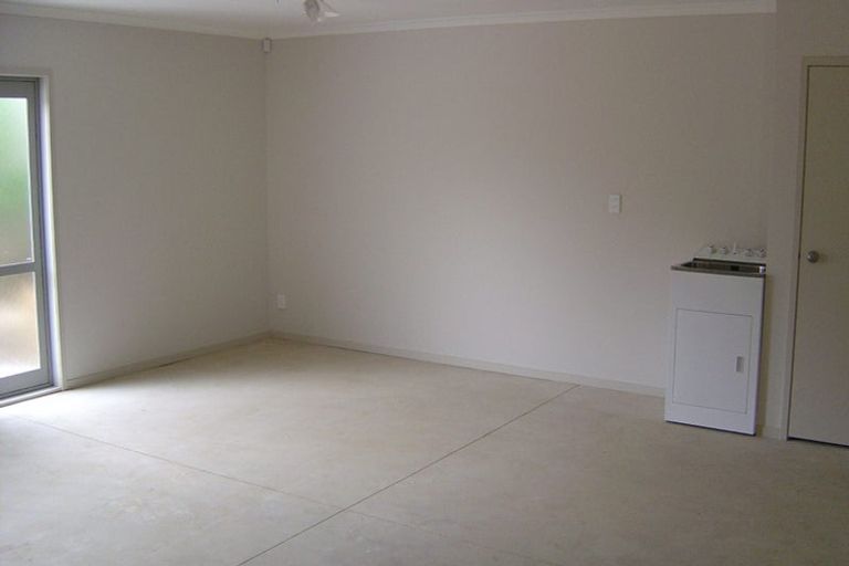 Photo of property in 60a Christmas Road, Manurewa, Auckland, 2102