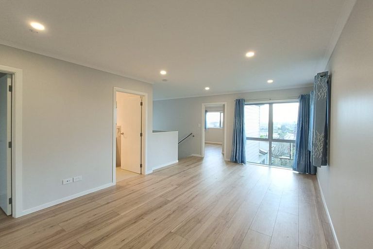 Photo of property in 39 Miramar Place, Pakuranga, Auckland, 2010