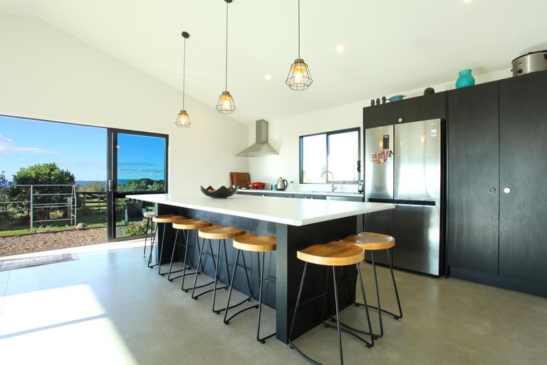 Photo of property in 668 Te Hutewai Road, Raglan, 3296