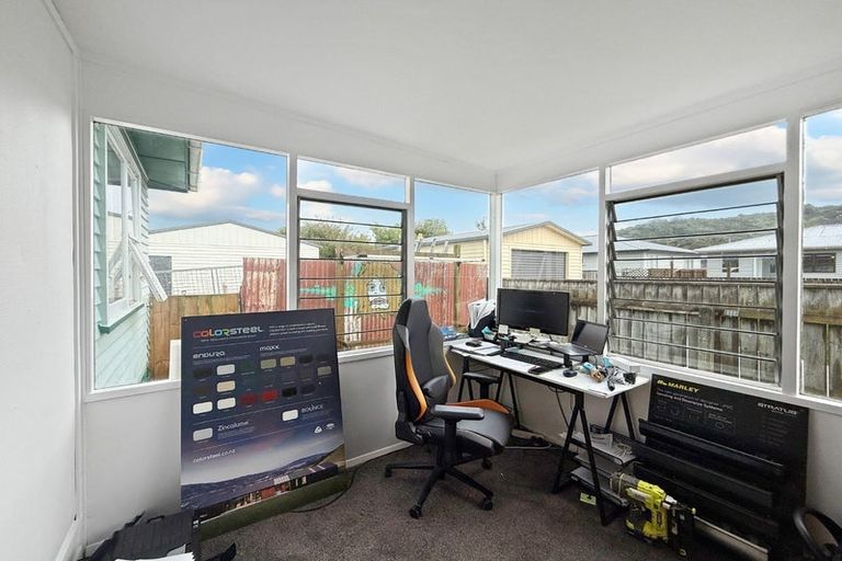 Photo of property in 32 Norfolk Street, Wainuiomata, Lower Hutt, 5014