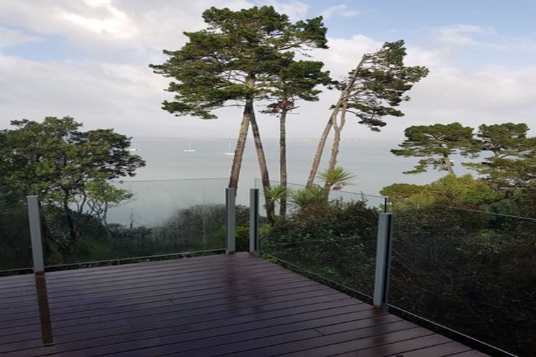 Photo of property in 58 Rosecamp Road, Beach Haven, Auckland, 0626