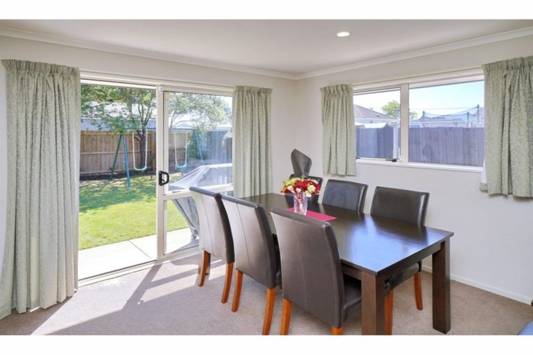 Photo of property in 58a Northcote Road, Northcote, Christchurch, 8052