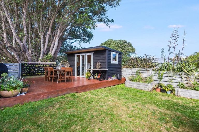 Photo of property in 62 Main Road, Titahi Bay, Porirua, 5022