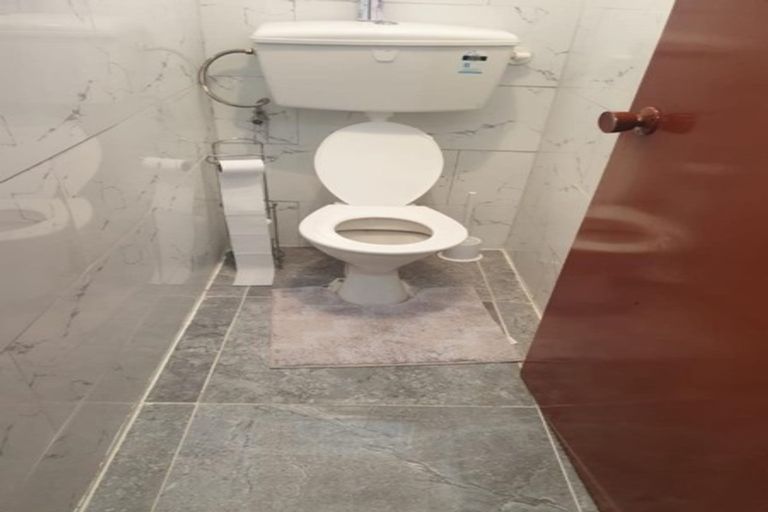 Photo of property in 16 Arnwood Street, Manurewa, Auckland, 2102