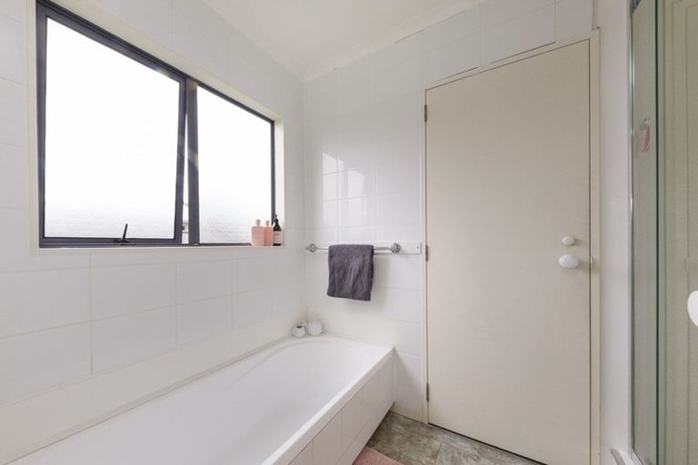 Photo of property in 23 Charles Cross Street, Longburn, Palmerston North, 4412