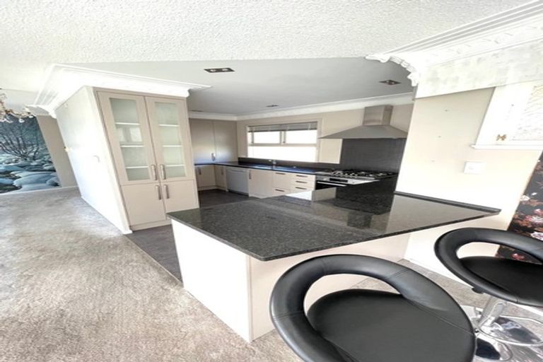 Photo of property in 11 Gilliam Street, New Lynn, Auckland, 0600