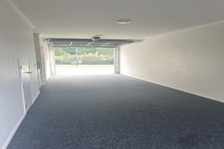 Photo of property in 19 Matairangi Avenue, Totara Heights, Auckland, 2105