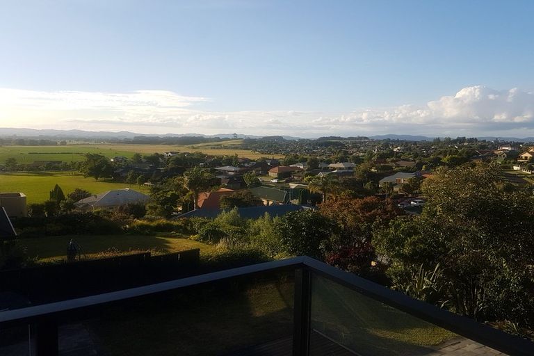 Photo of property in 4 Strata View, Western Heights, Hamilton, 3200