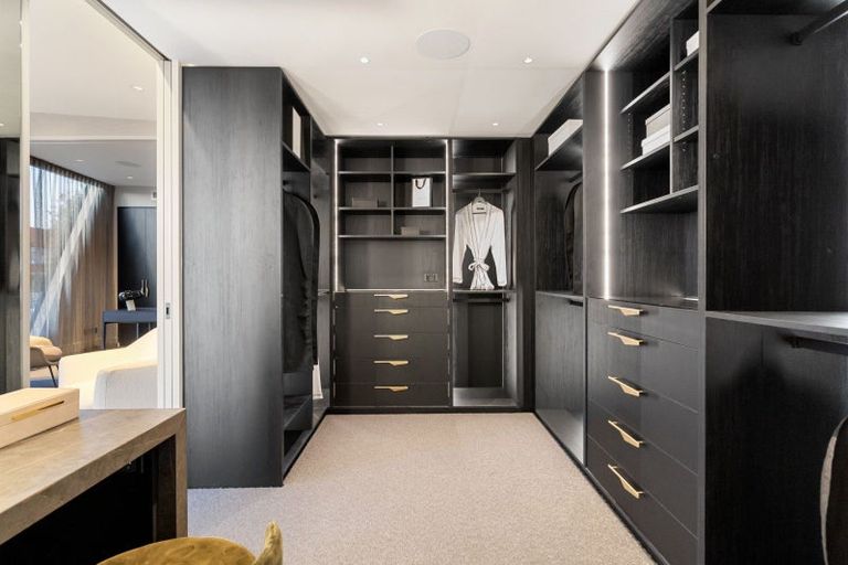 Photo of property in 32 Tuhaere Street, Orakei, Auckland, 1071