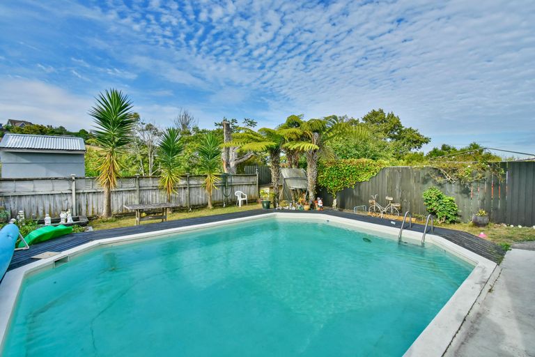 Photo of property in 151 Settlement Road, Papakura, 2110