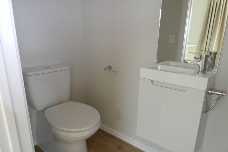 Photo of property in 2/125b Metcalfe Road, Ranui, Auckland, 0612