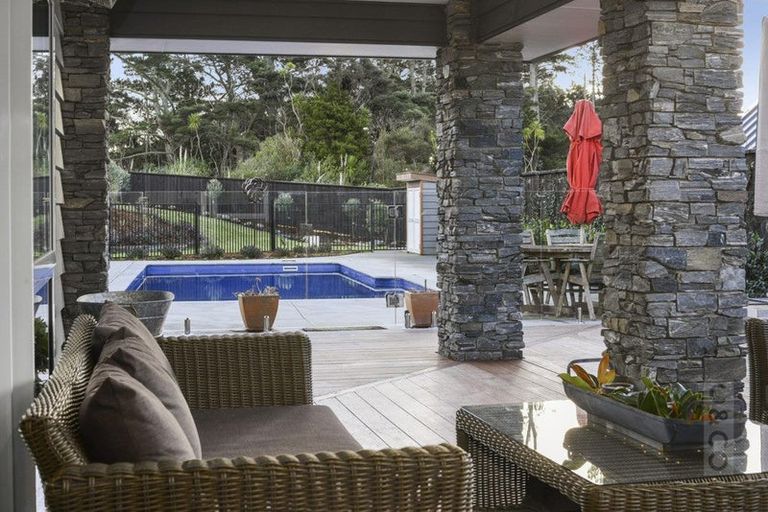 Photo of property in 6 Pheasant Lane, Waimauku, 0812