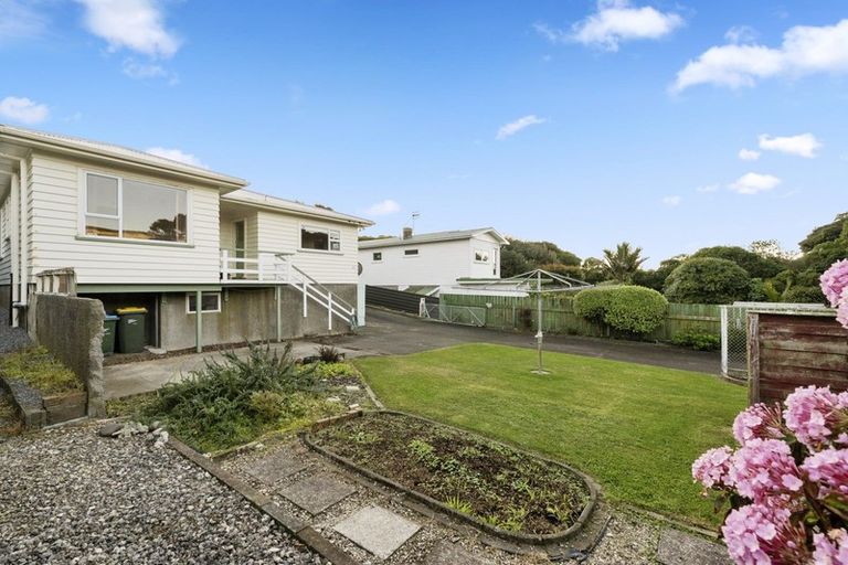 Photo of property in 47 Rawhiti Road, Pukerua Bay, 5026